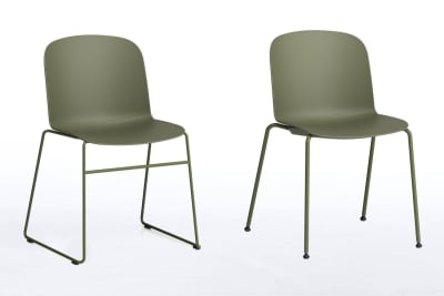 Die stapelbaren Schalenstühle Adria sind in verschiedenen Varianten erhältlich