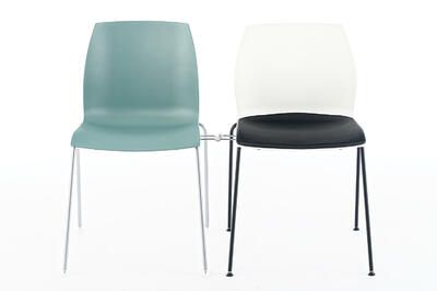 Die Stühle sind optional mit integrierten Stuhlverbindern erhältlich
