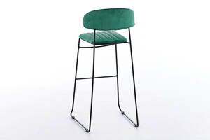 Die gebogene Rückenlehne ist sehr ergonomisch