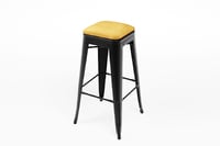 Unser Barhocker Bronx mit goldener Samtsitzauflage