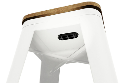 Der weiße Bronx Barhocker mit auflegbarer Sitzfläche aus Holz