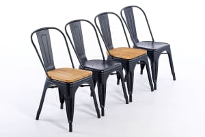 Die Bronx-Stühle laden mit ihrem ausgefallenem Design zum bequemen Sitzen ein 