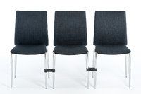 Die Verbinder ermöglichen stabile Stuhlreihen