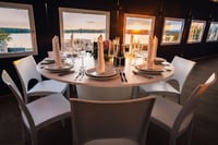 Die Kunststoffstühle Denver sind pflegeleicht und gemütlich