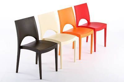 Bei Ihren Anlässen bieten diese Stühle Ihren vielen Gästen eine angenehme Sitzmöglichkeit