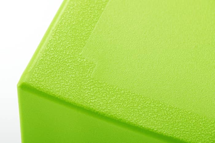 Das Material dieser Stühle besteht aus erstklassigem Kunststoff und ist pflegeleicht und abwischbar 