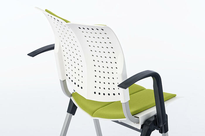 Ergonomisch geformt passt sich der Detroit dem Rücken an