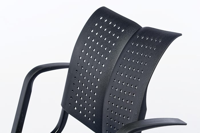 Eine ergonomische Rückenlehne mit Knick