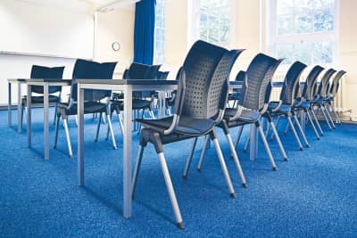 Der Detroit SP RP ist perfert für Lehrräume wie Schulen kann aber auch überall anders genutzt werden