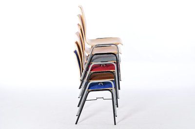 Gepolsterte Konferenzstühle