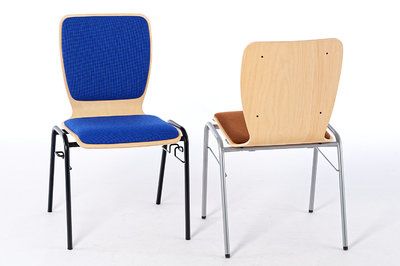 Gepolsterte Konferenzstühle