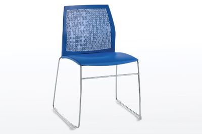 Unsere hochwertigen Fortuna Kufenstühle überzeugen durch ihr sehr elegantes Stuhldesign