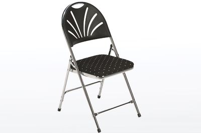 Unsere gepolsterten Genf Klappstühle überzeugen durch ihr bequemes Polster und dem Design-Rücken