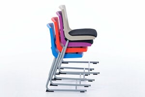 Die Granada FS Schülerstühle sind stapelbar Die Granada FS Schülerstühle sind stapelbar