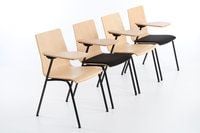Unsere Havanna Stühle können auch mit Schreibtablar als Stuhlreihe gestellt werden
