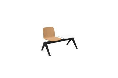 Unsere Helgoland Bank mit einem Abstelltisch