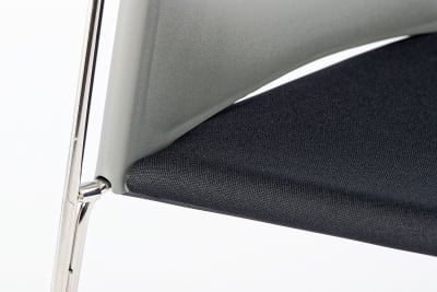 Der Veranstaltungsstuhl ist auch in Details sorgfältig verarbeitet
