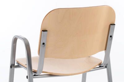Die Sitzfläche ist auch nach hinten gebogen