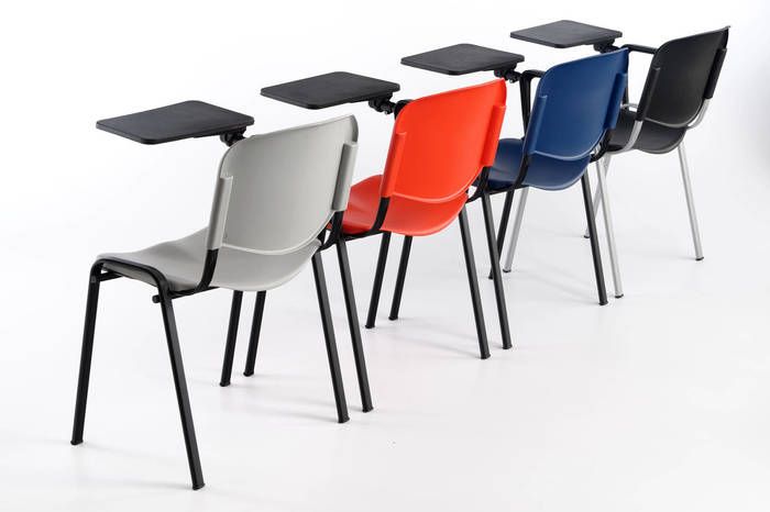 Die Iso KS Stühle sind in verschiedenen Farben erhältlich