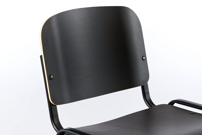 Die hochwertige Oberfläche der Laminat Iso Stühle ist pflegeleicht und optisch ansprechend