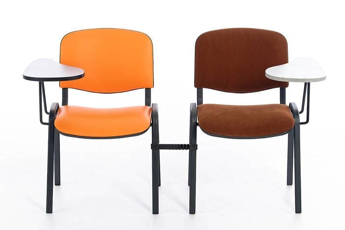Auch mit dem Iso Plus ST sind feste Stuhlreihen möglich