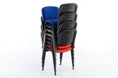 Unsere Iso Stuhlserie mit Sitz- und Rückenpolster