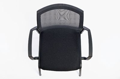 Besucherstühle mit Armlehnen & Netzrücken