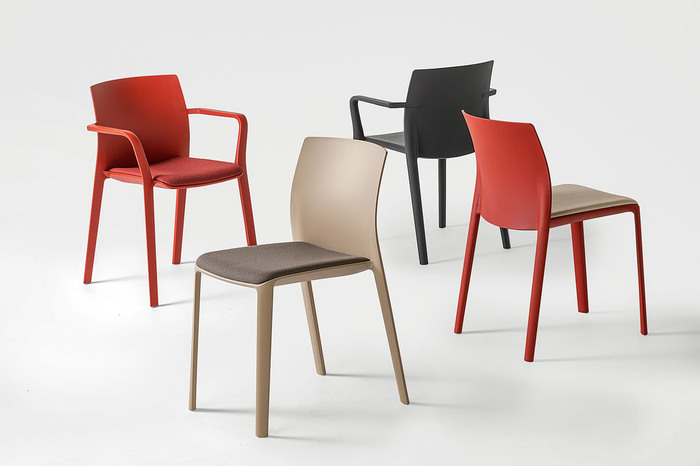 Die Lurano Stühle sind in verschiedenen Ausführungen erhältlich