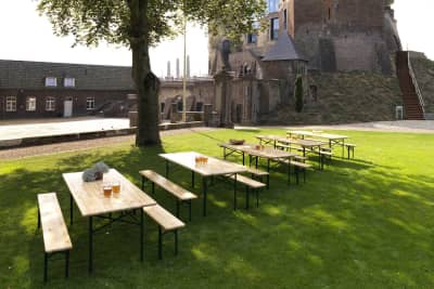 Unsere München Bierzeltgarnitur gibt ein schönes Ambiente