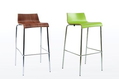 Bunte und Farbige Sitzschalen sind bei unserem Mailand Barhocker möglich
