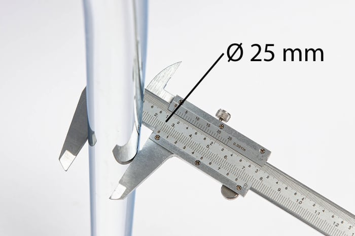 Der Durchmesser des C-Freischwinger Gestell beträgt 25 mm