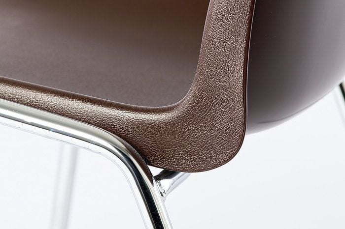 Die Kunststoffsitzschale ist aus hochstrapazierfähigem Material