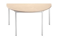 Der halbrunde Tisch Malibu schließt jede Tischreihe ab