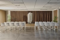 Die Stühle Melbourne können gestapelt werden