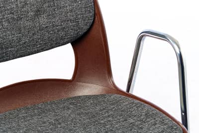 Die Polster ergänzen den Komfort der ergonomischen Sitzschale