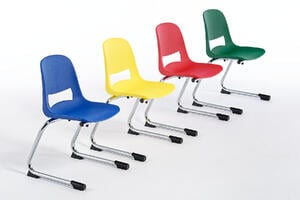 Die kleinen Freischwinger geben ein freundliches Bild