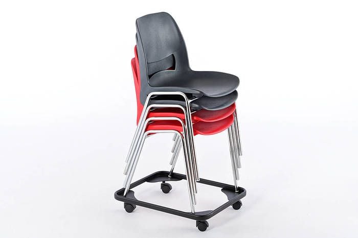 Auf dem Transportrahmen ist der Stuhl flexibel beförderbar