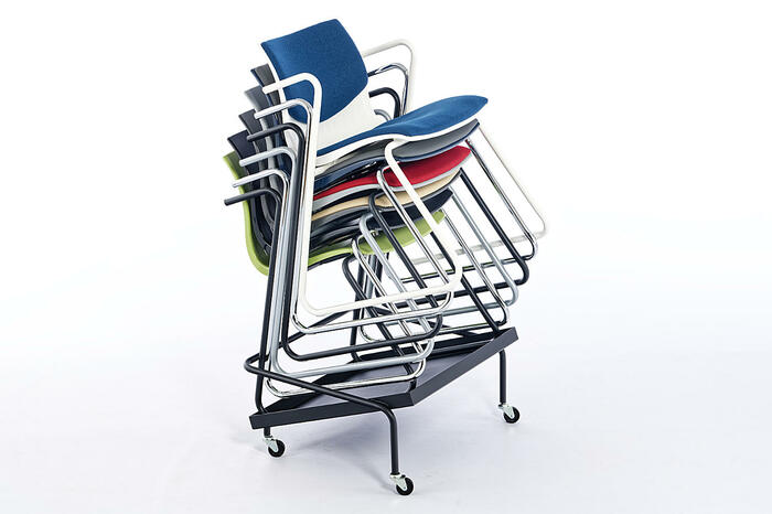Die Stuhlkarre kann zum leichten Transport verwendet werden