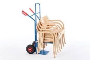 Die Orlando AL können mit der Stuhlkarre verräumt werden Die Orlando AL können mit der Stuhlkarre verräumt werden