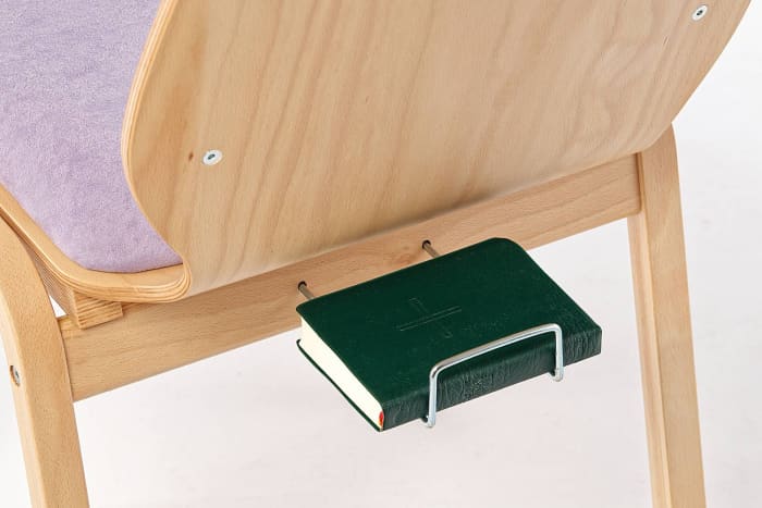 Kleinere Bücher finden in dem Buchhalter Platz
