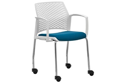 Der Stapelstuhl Paris AL SP mit Rollen