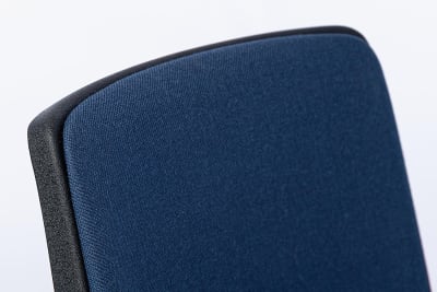 Das Rückenpolster ist sehr ergonomisch und damit angenehm zum Sitzen