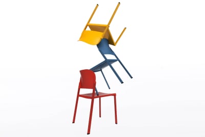 Robust und modern sind usnere Kunststoffstühle Passau