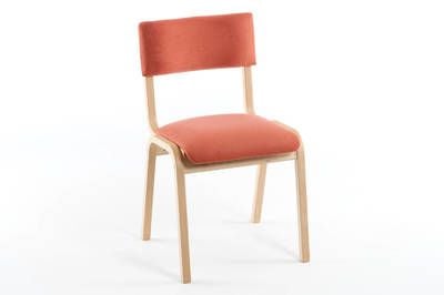 Holzstühle mit Sitz- und Rückenpolster