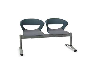 Die Pisa Traversenbank ist auch mit gepolsterten Sitzen erhältlich