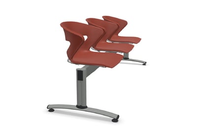 Unsere 3er Pisa Bank mit ziegelsteinroten Kunststoffsitzschalen