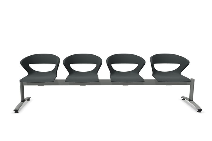 Unsere 4er Traversenbank Pisa mit aluminium lackiertem Gestell