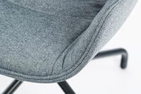 Die Polsternähte sind sauber und ordentlich verarbeitet