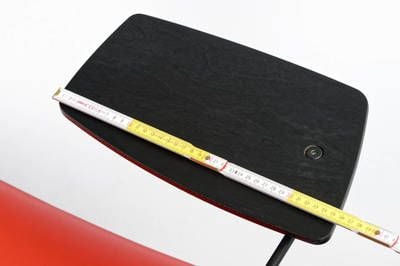 Stühle mit Schreibbrett werden gerne in Fahrschulen gestellt
