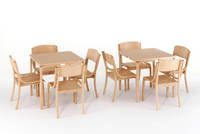 Mit dem quadratischen Holztisch Rom lassen sich kleine Tischgruppen bilden